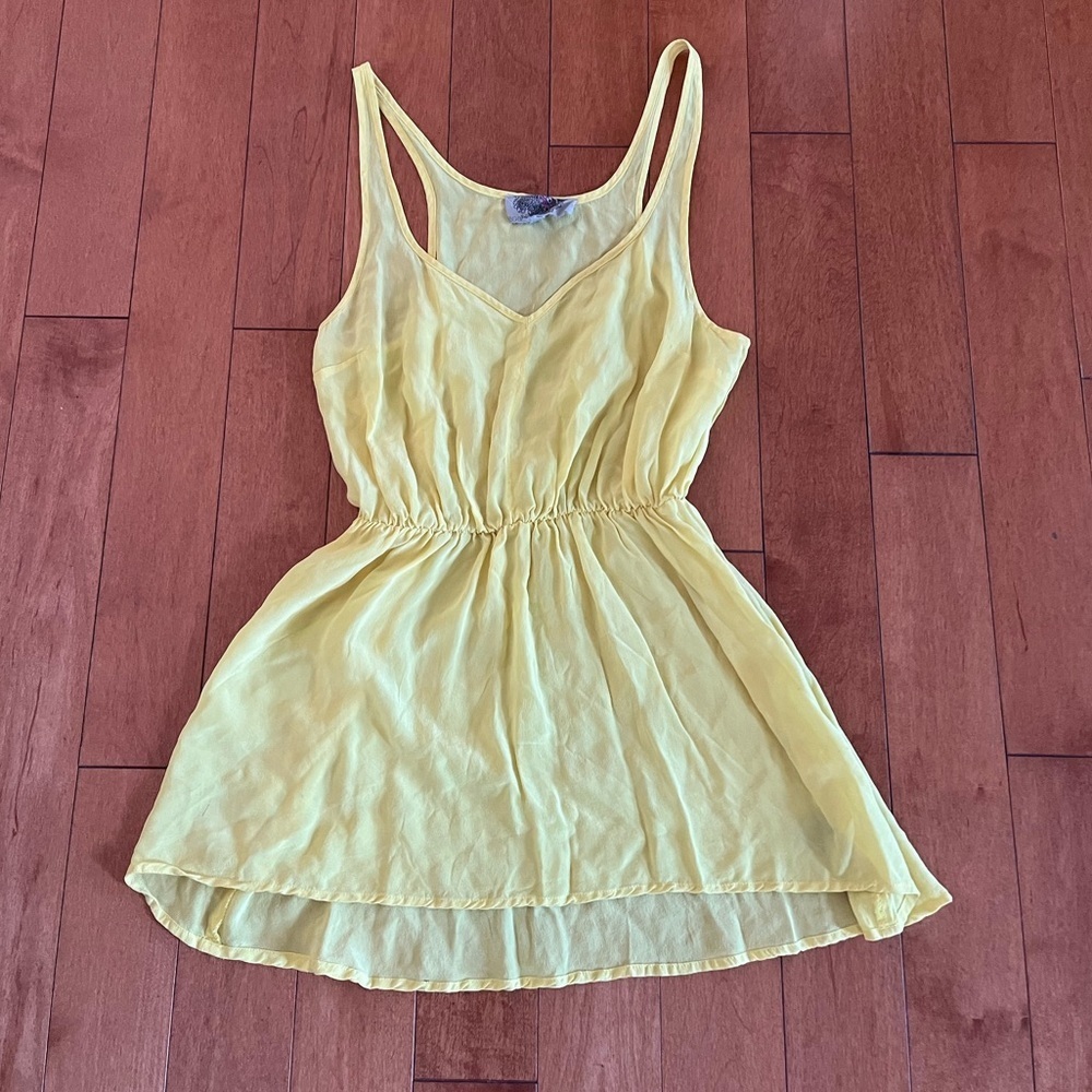 URBAN Outfitters Ecote 100% silk yellow tank blouse M